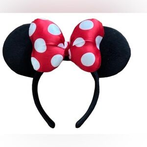 Disney Minnie Mouse Ear Red and White Polka Dot Bow Headband
